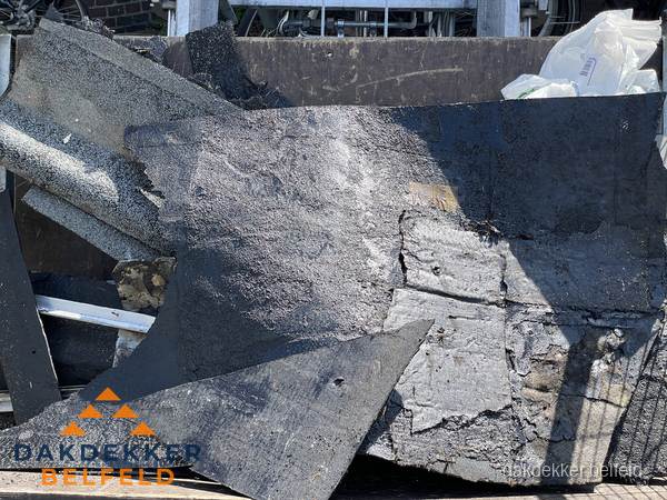 Kosten dakrenovatie: afvoer oud dakmateriaal in Belfeld Kosten dakrenovatie: afvoer oud dakmateriaal in Belfeld